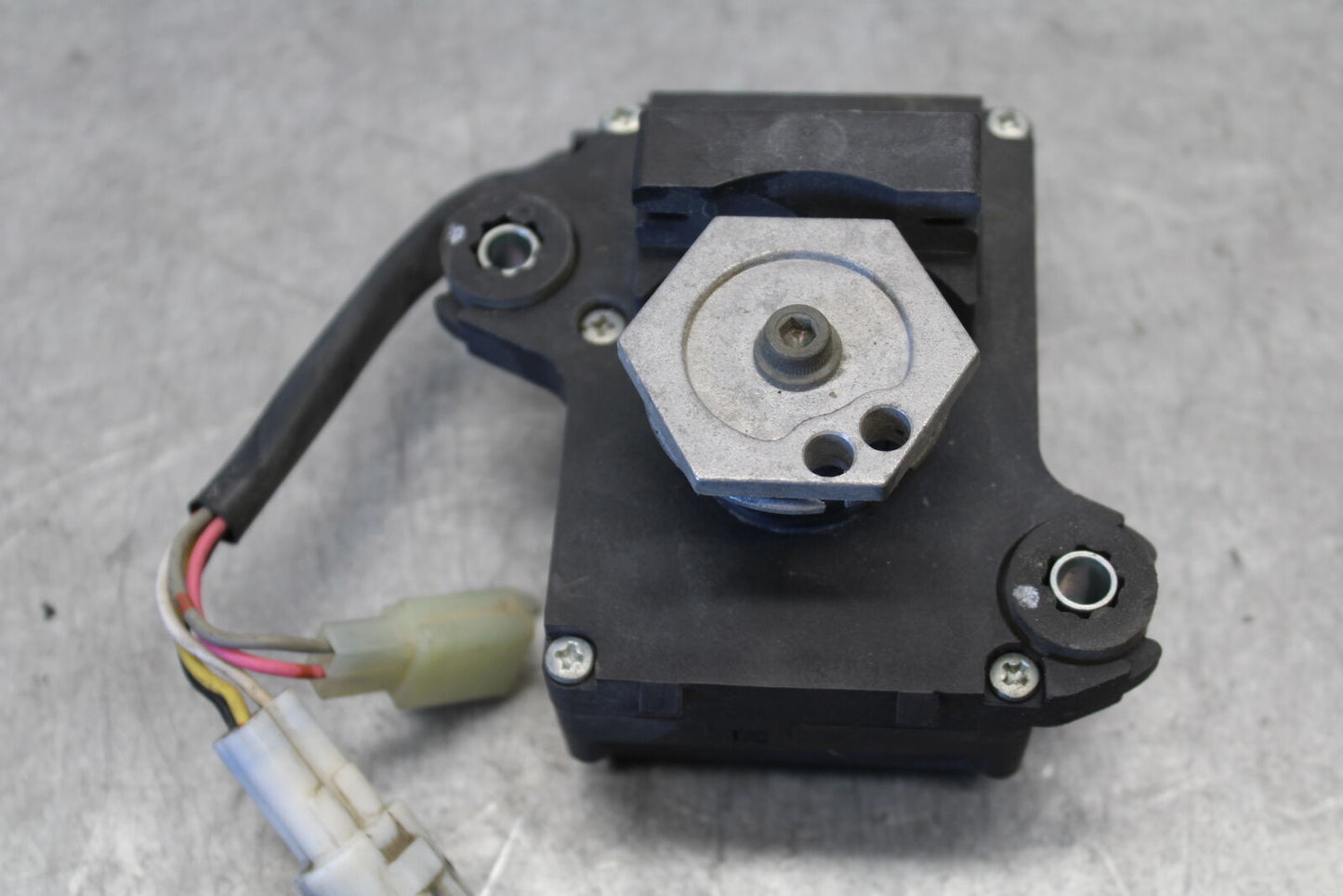 05-06 SUZUKI GSXR1000 EXHAUST VALVE SERVO MOTOR 33970-41G00 BB663