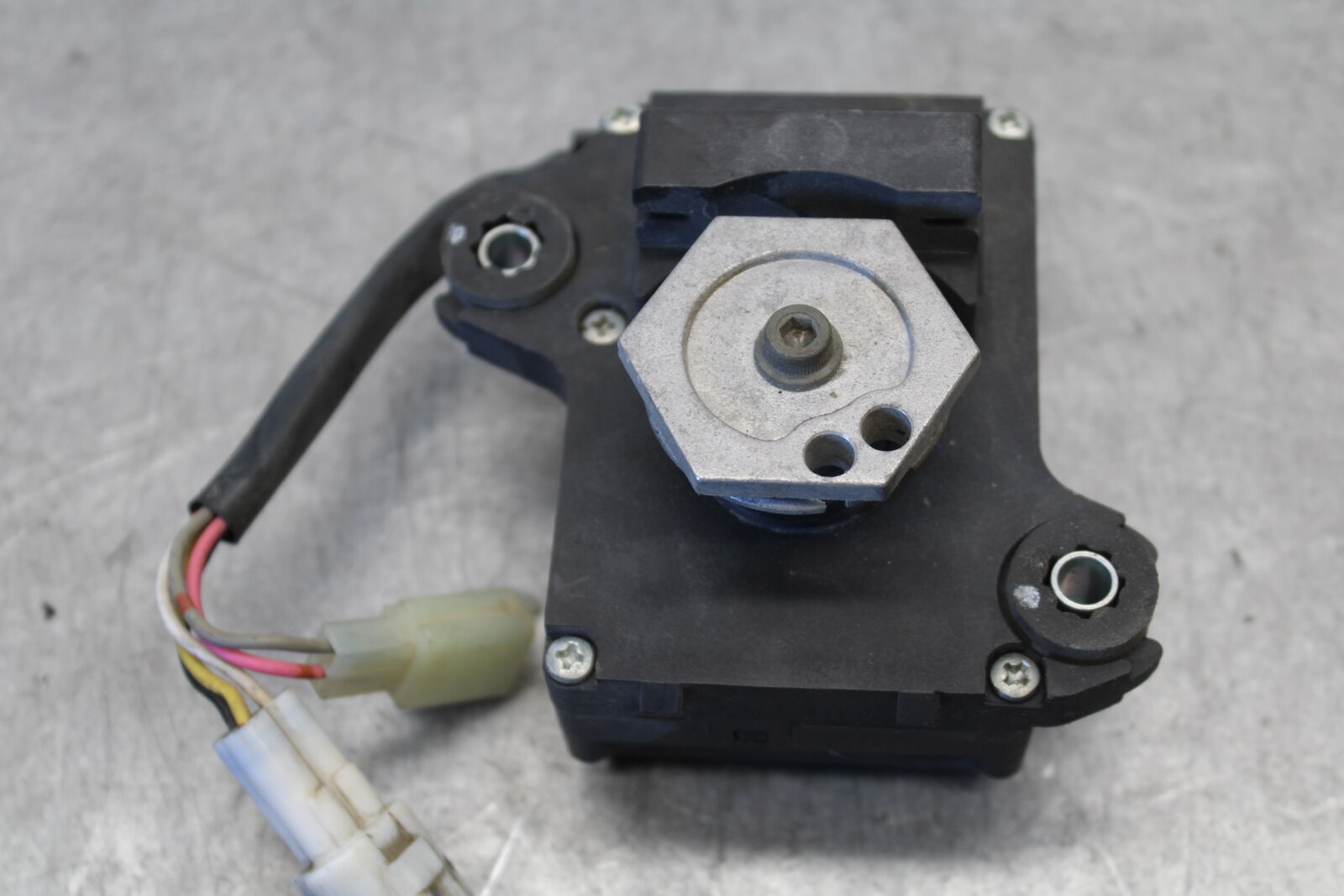 05-06 SUZUKI GSXR1000 EXHAUST VALVE SERVO MOTOR 33970-41G00 BB663