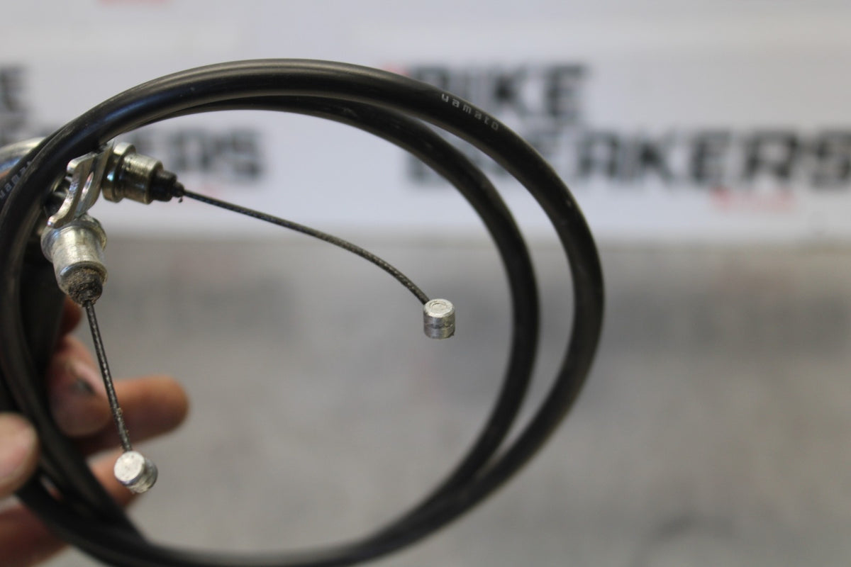 18 SUZUKI GSXR750 THROTTLE CABLES LINES BB891