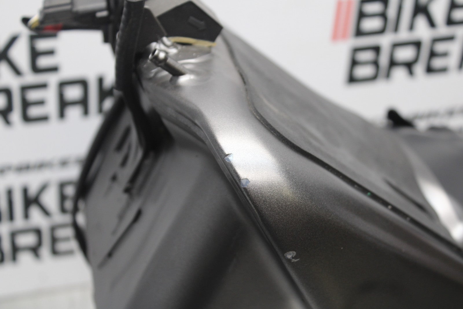 23-24 KAWASAKI NINJA ZX14R NEW!! GAS TANK FUEL CELL PETROL RESERVOIR BB764