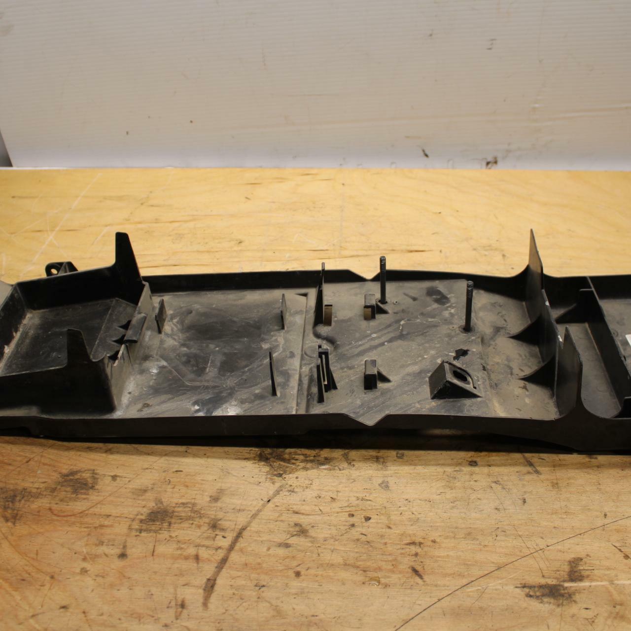 04-05 KAWASAKI NINJA ZX10R REAR BACK TAIL UNDERTAIL BATTERY TRAY PLASTIC BB322