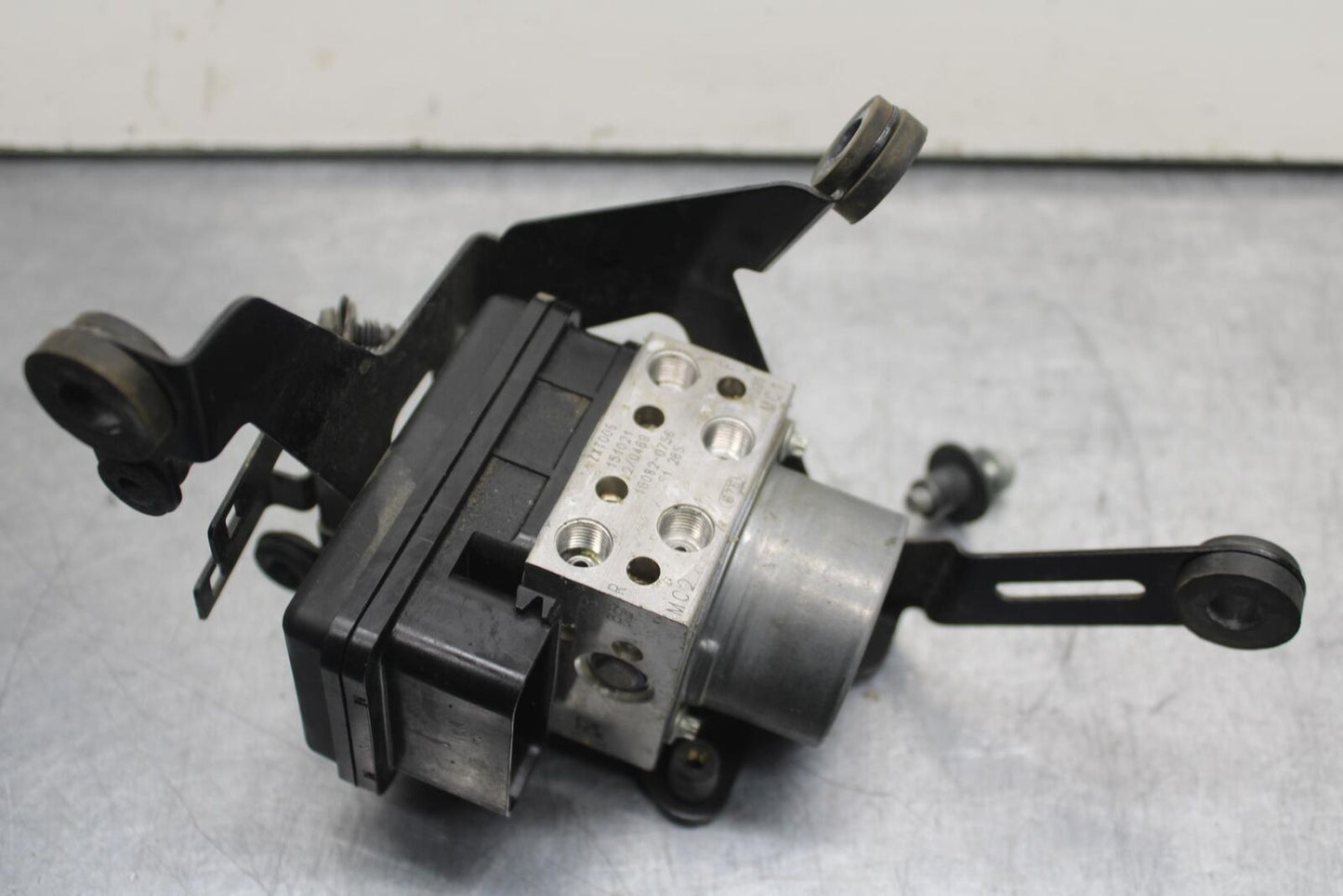 2016 Kawasaki Ninja ZX10R ZX1000 ABS KRT Edition ABS PUMP UNIT MODULE BB86