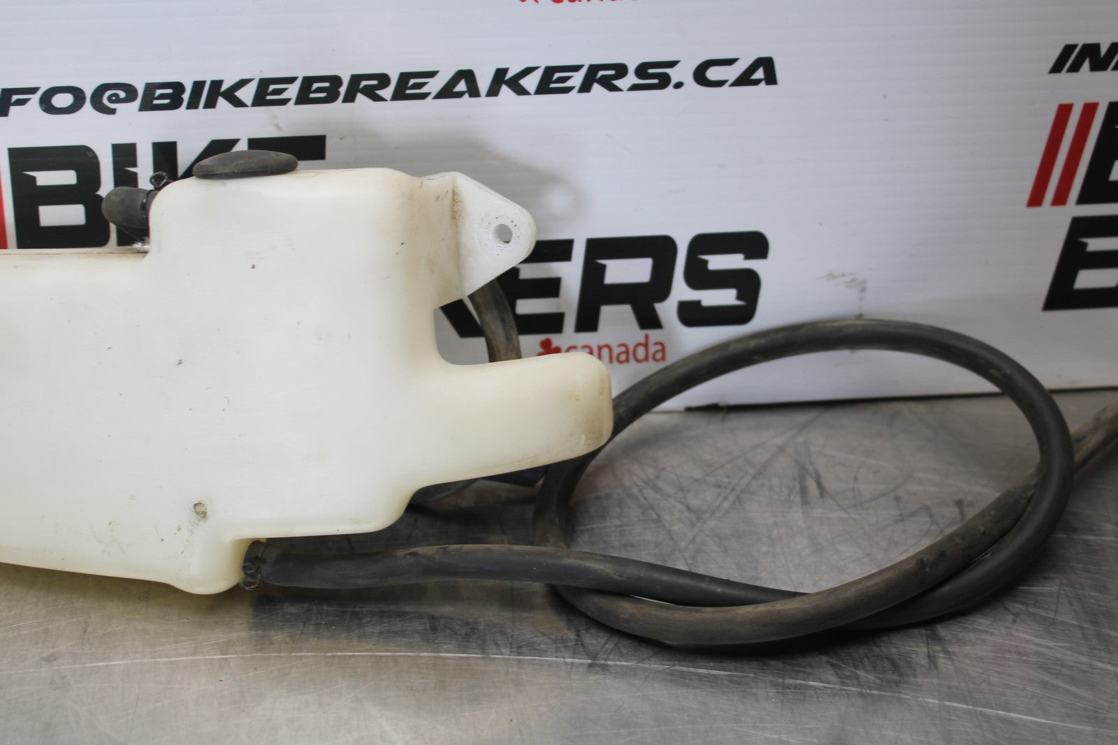 03-08 KAWASAKI VULCAN 1600 COOLANT WATER TANK RESERVOIR BOTTLE BB196