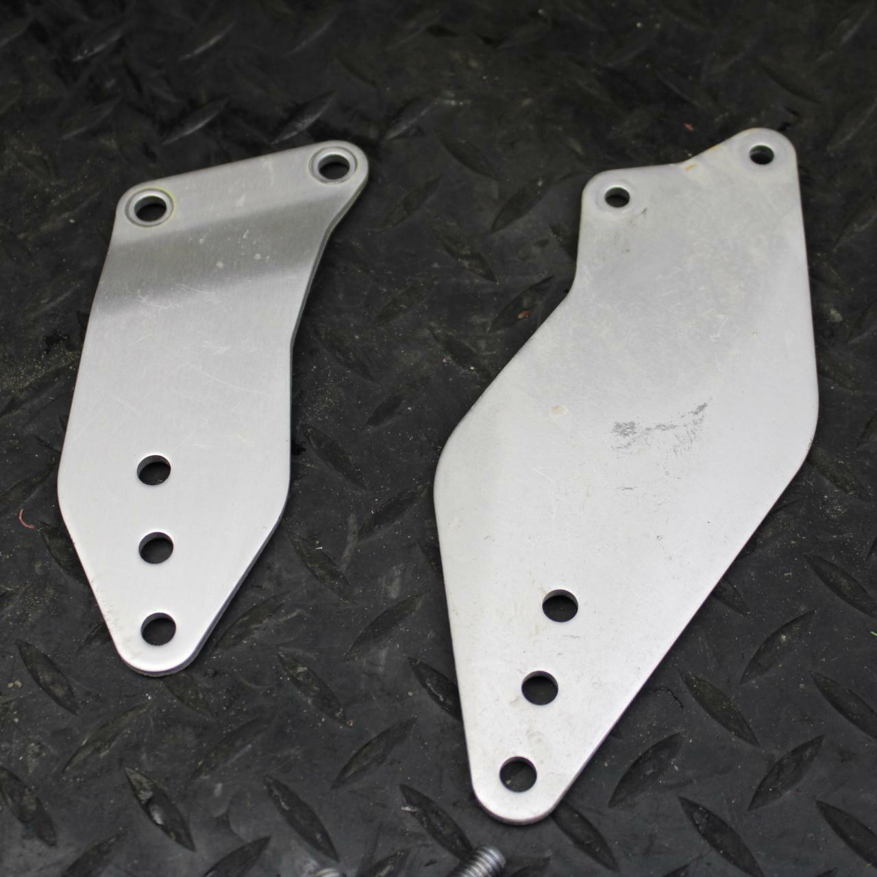 06-07 KAWASAKI NINJA ZX10R LEFT REARSET REAR SET HEEL GUARD COVER  BB186