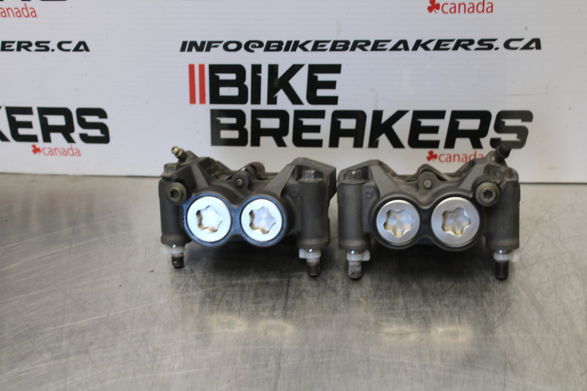 04-05 YAMAHA YZF R1 RIGHT LEFT FRONT BRAKE CALIPER SET PAIR CALIPERS BB173