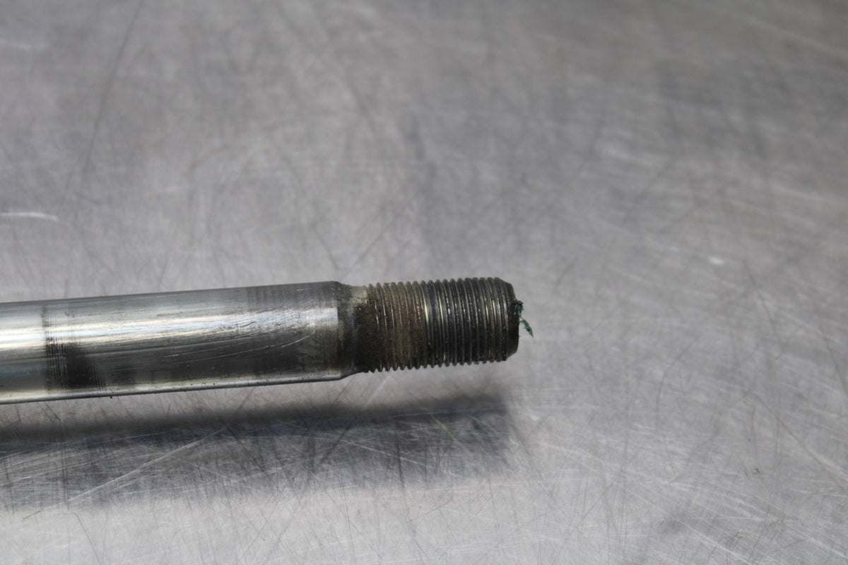 05 TRIUMPH ROCKET III FRONT WHEEL RIM AXLE PIVOT BOLT BB186