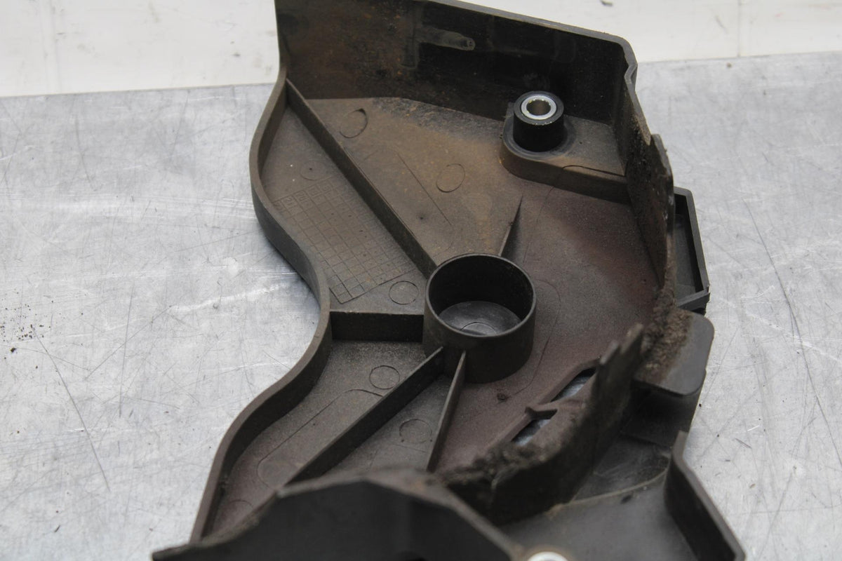 19-21 YAMAHA YZF R3 ENGINE SPROCKET COVER BB588
