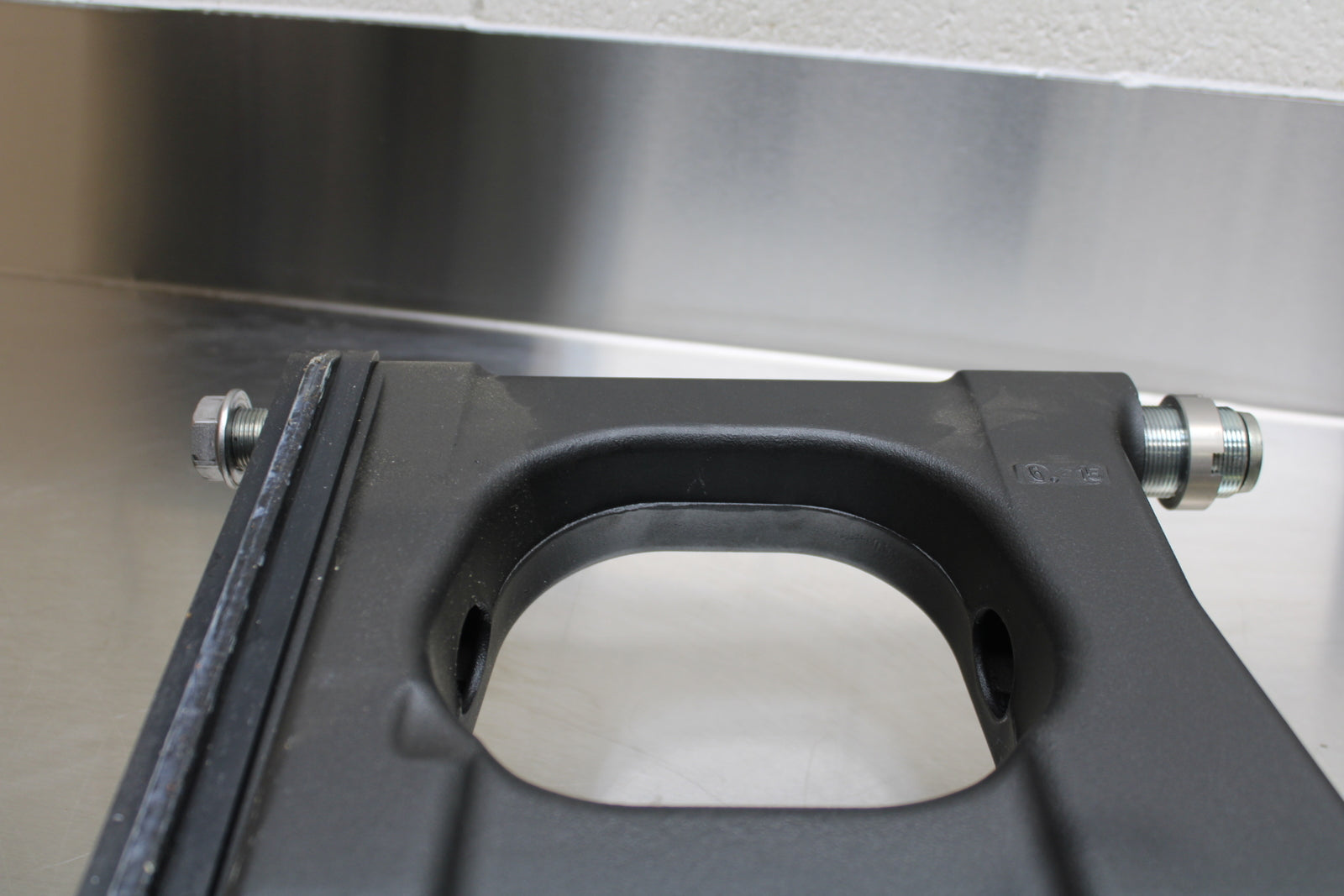 23-24 KAWASAKI NINJA ZX14R REAR SWINGARM BACK SUSPENSION SWING ARM BB141