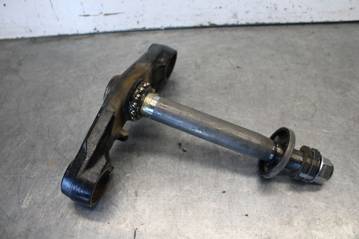 09-15 YAMAHA FZ6R FRONT FORKS CLAMP LOWER TRIPLE TREE STEM BB686