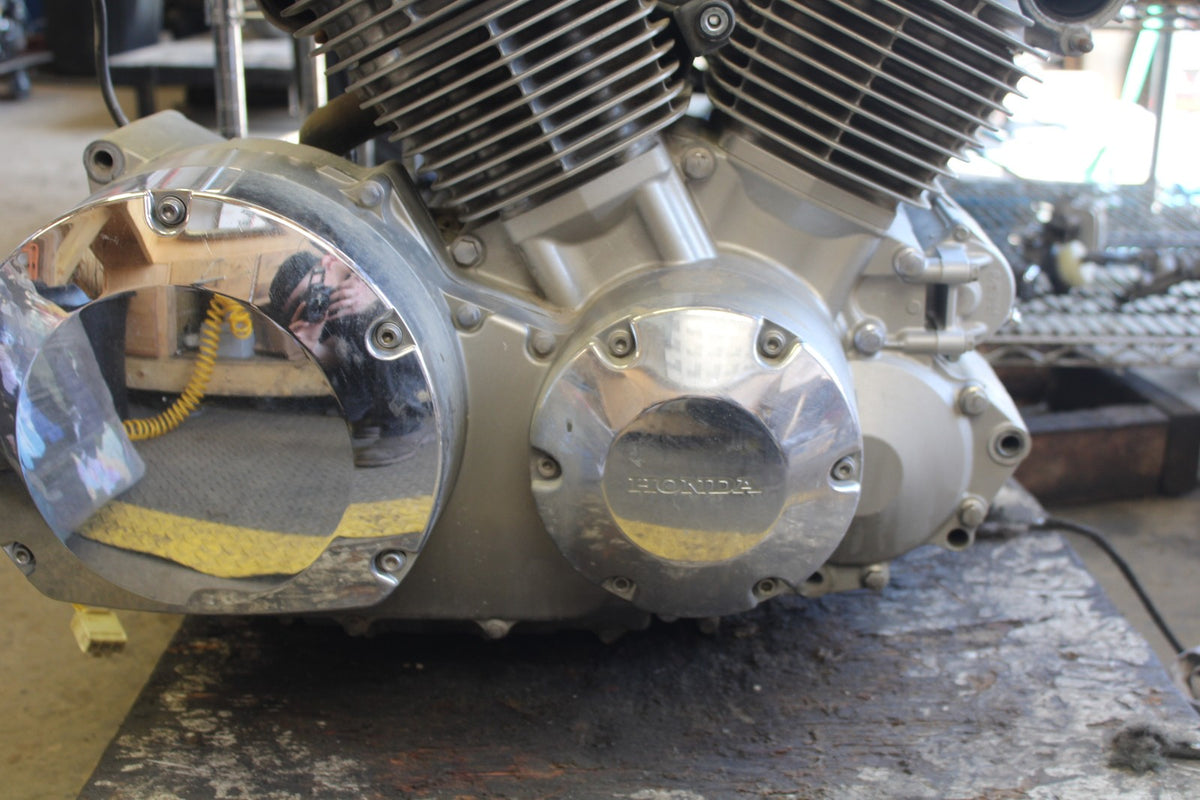 03-08 HONDA VTX1300C ENGINE MOTOR BB868