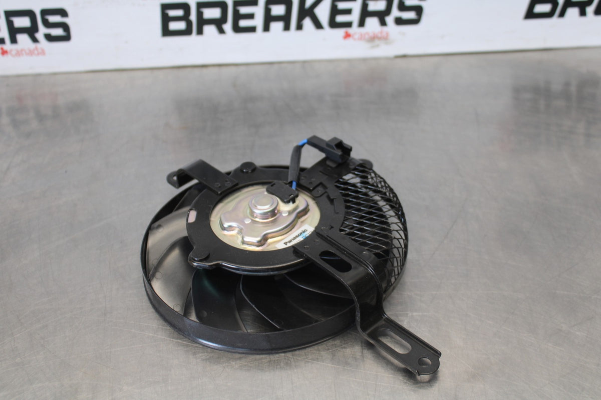 11-26 SUZUKI GSXR750 NEW TAKE OFF ENGINE RADIATOR COOLING FAN BB882