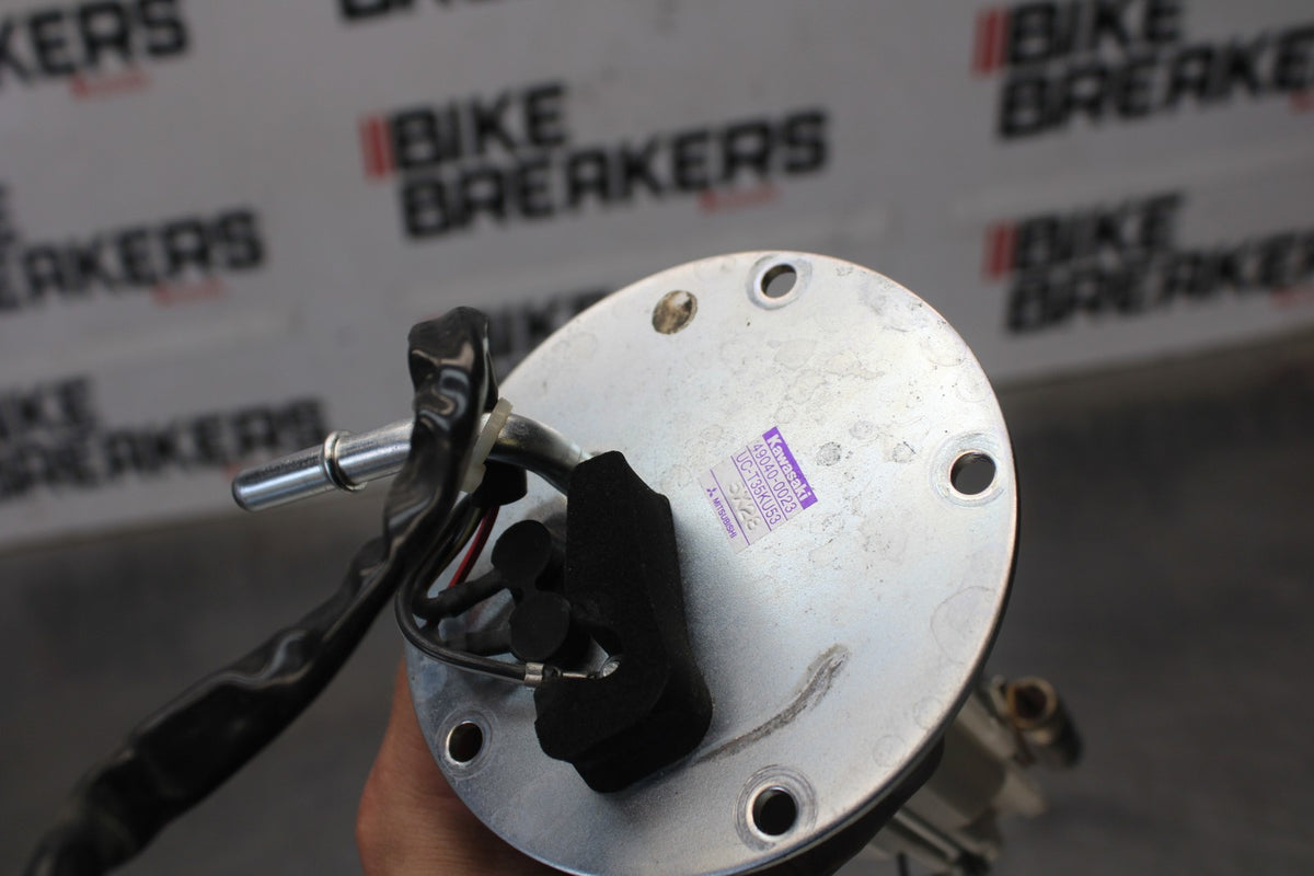 13-18 KAWASAKI NINJA ZX6R FUEL PUMP GAS PETROL SENDER UNIT BB908