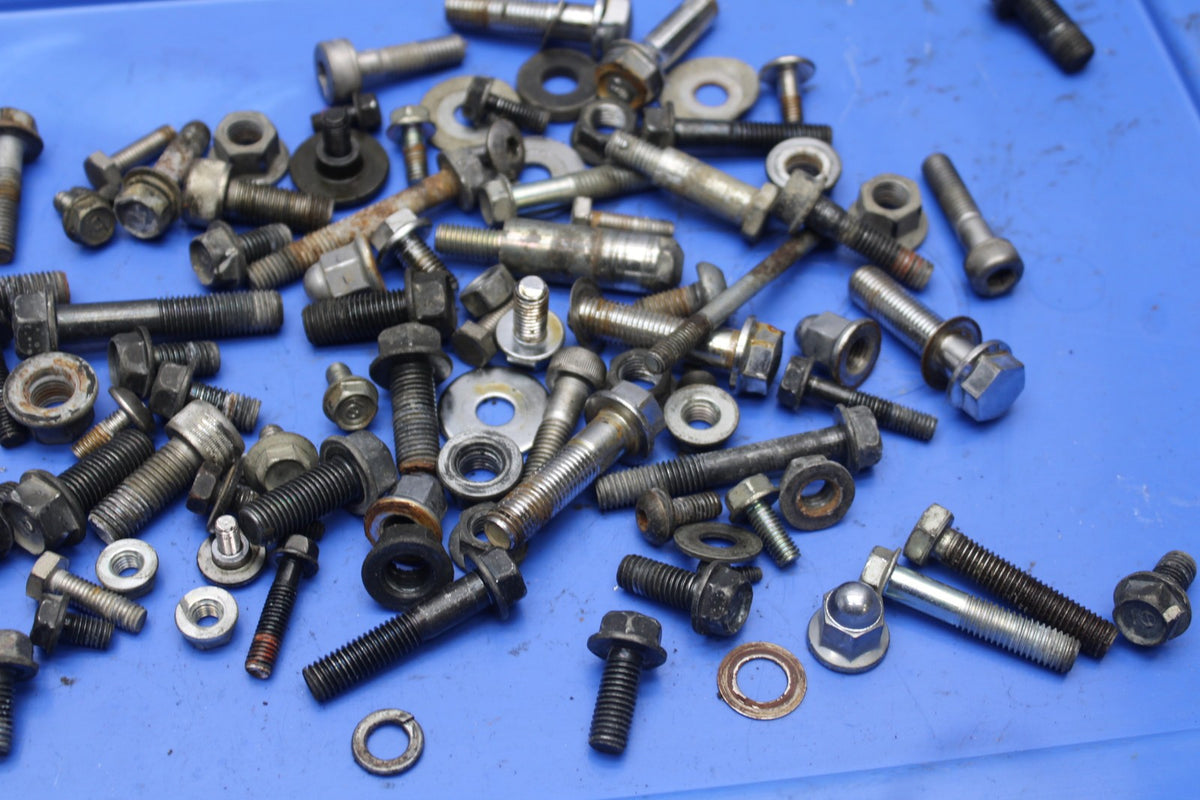 09 HONDA SHADOW 750 VT750 C2 MOUNTING BOLTS HARDWARE MOTOR SCREWS BB809