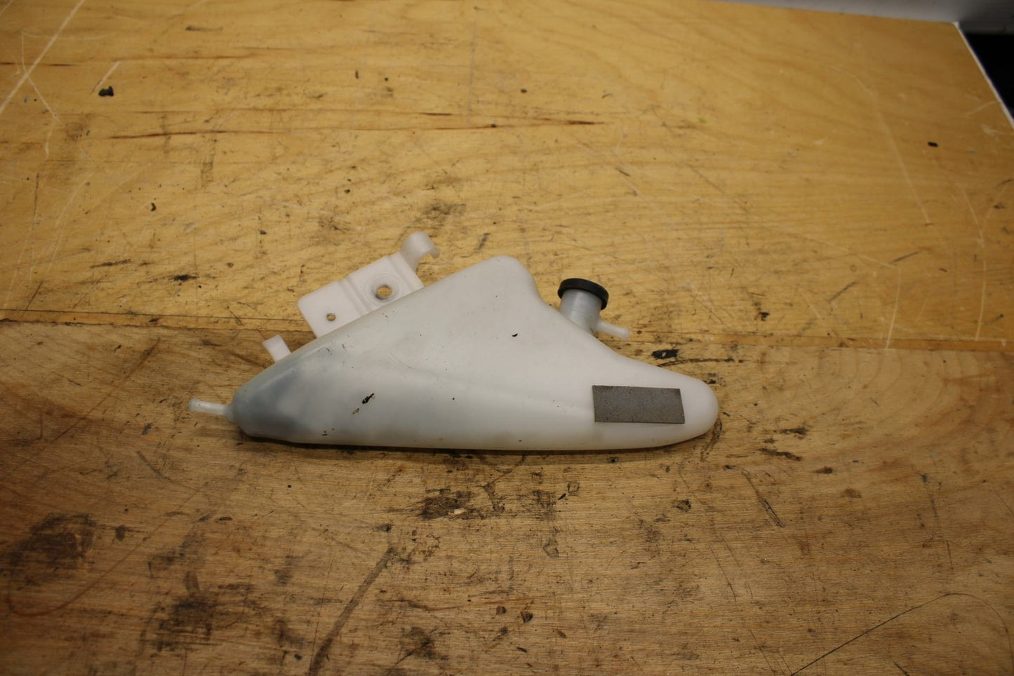 11-21 SUZUKI GSXR750 COOLANT WATER TANK RESERVOIR BOTTLE BB320
