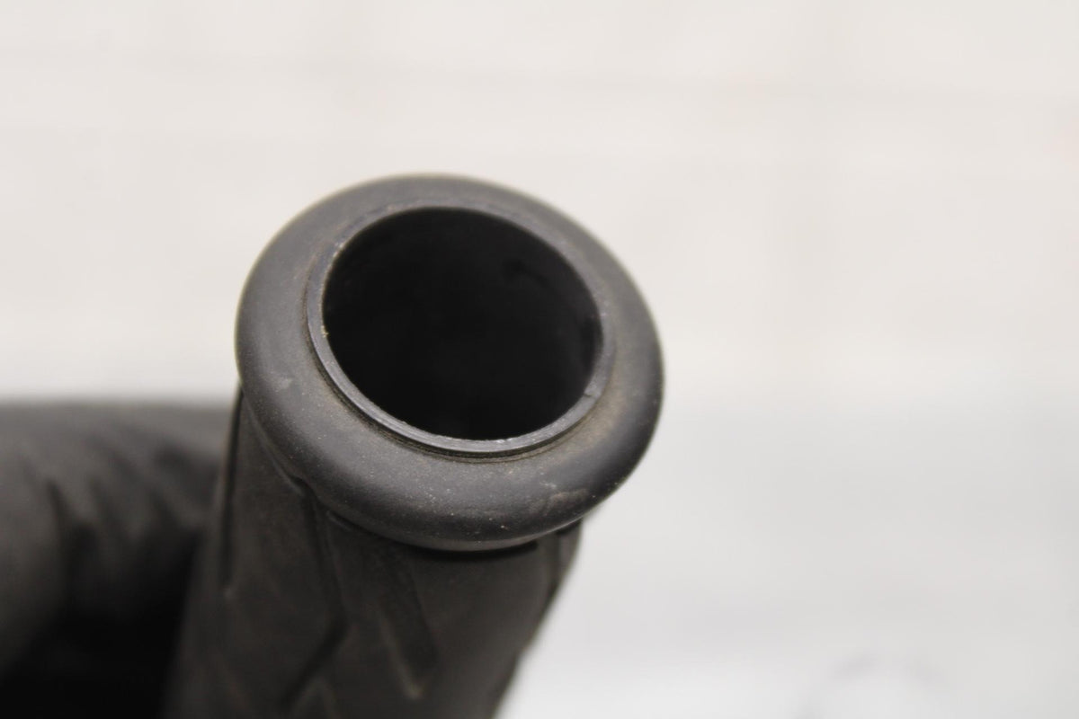2015 Suzuki GSXR750 RIGHT THROTTLE GRIP BB595