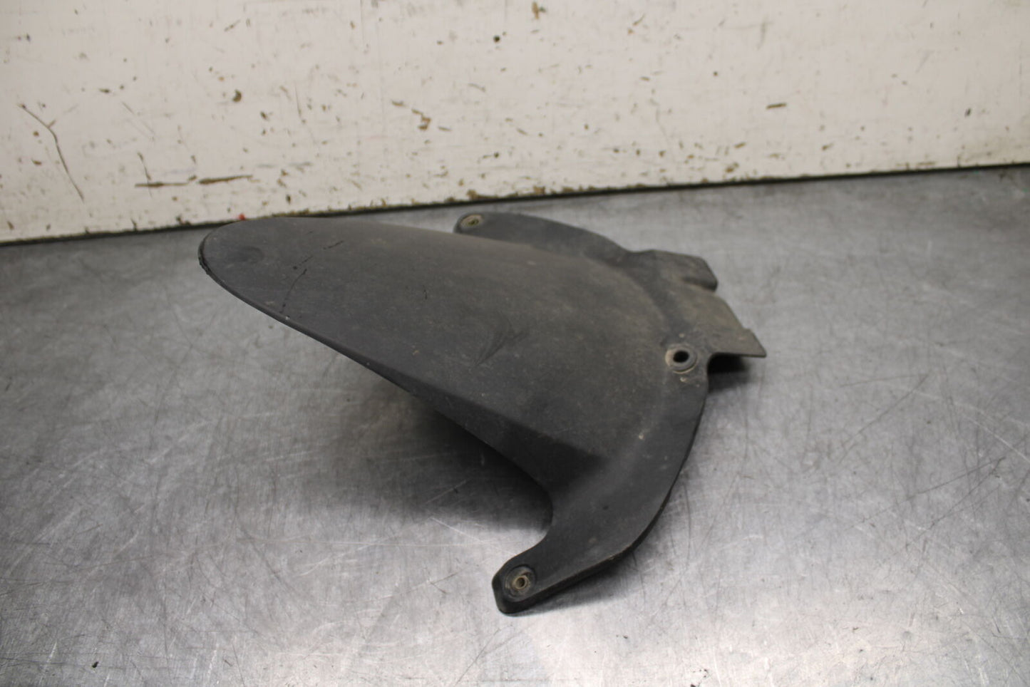 05-06 HONDA CBR600RR REAR BACK WHEEL TIRE HUGGER FENDER BB727