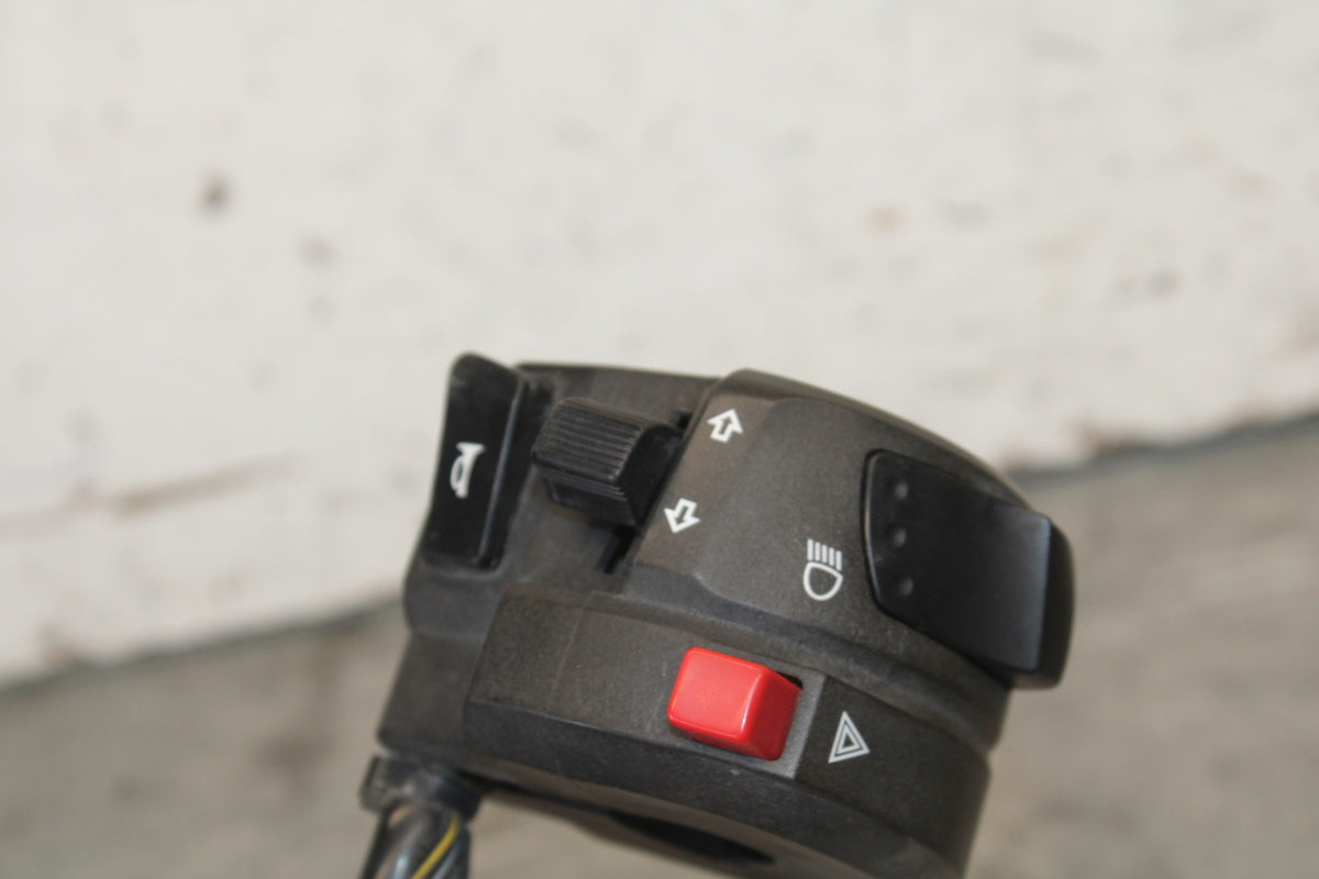 06-07 SUZUKI GSXR 600 RIGHT CLIP ON HANDLE KILL OFF START SWITCH SWITCHES BB694