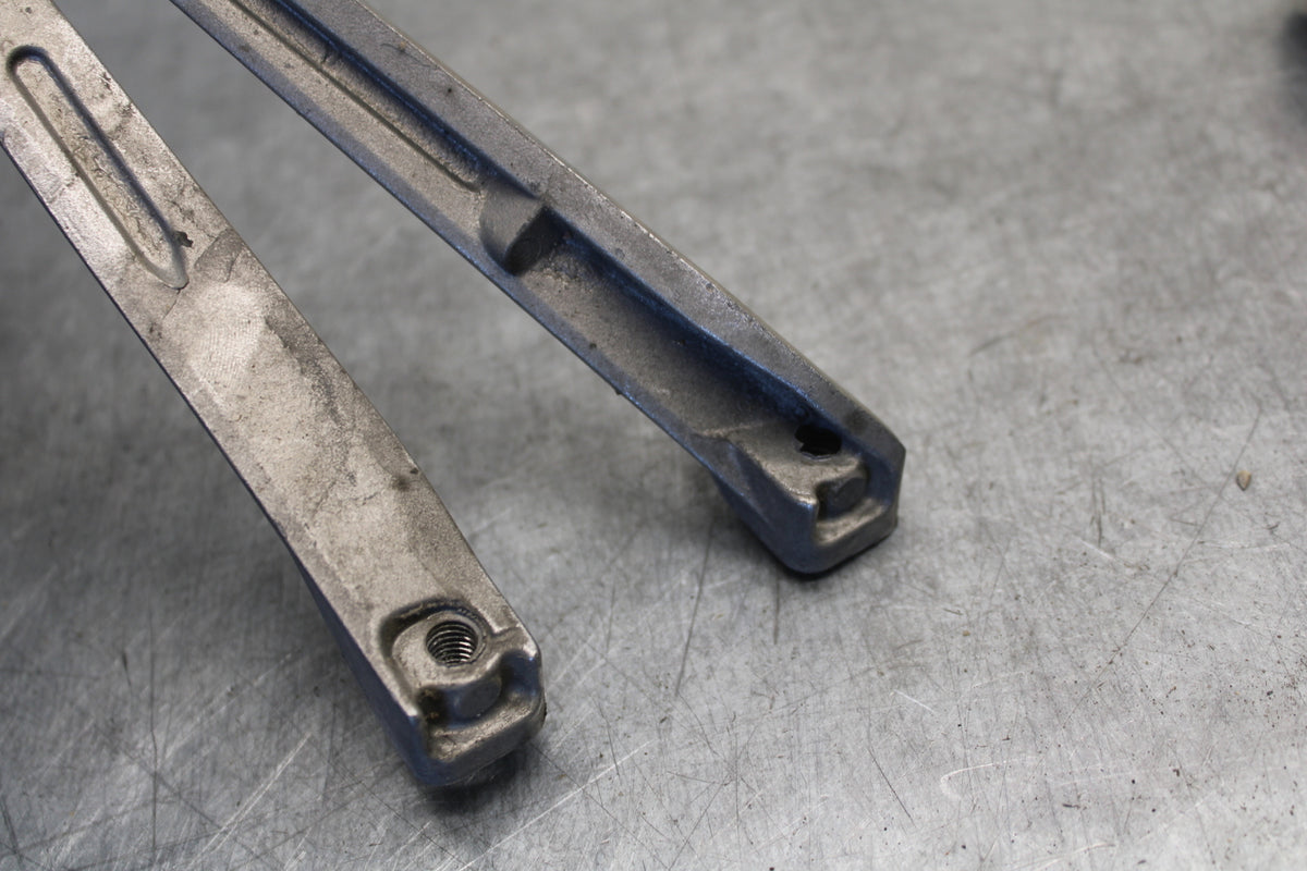 07-08 YAMAHA YZF R1 REAR BACK PASSENGER PEG SET PAIR BB675