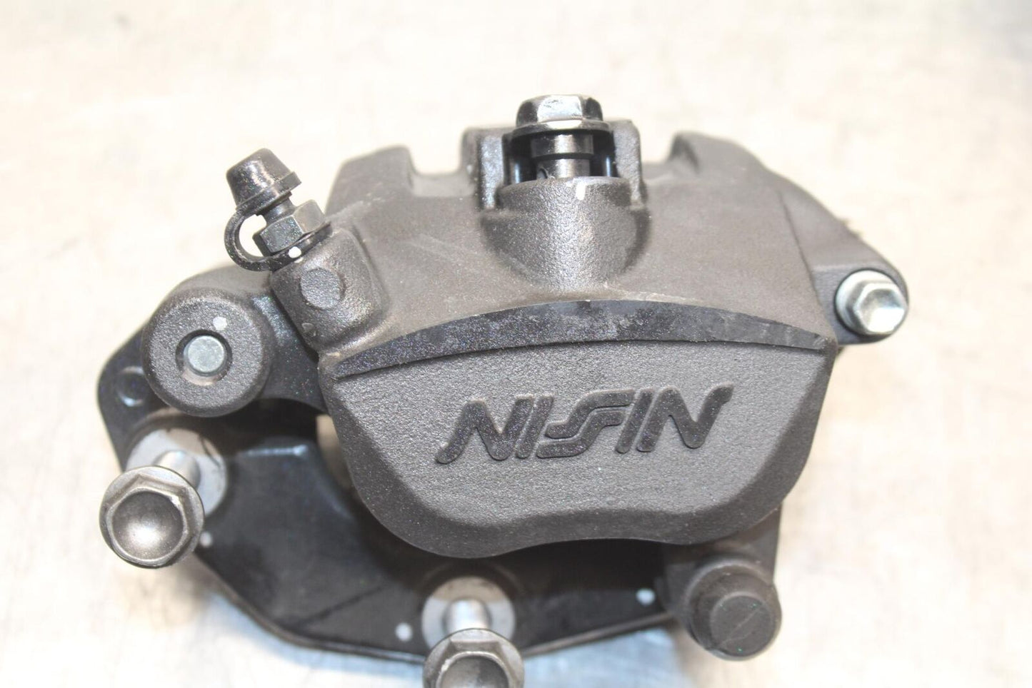 12-17 KAWASAKI ER-6N Z650 RIGHT LEFT FRONT BRAKE CALIPER SET PAIR  BB607