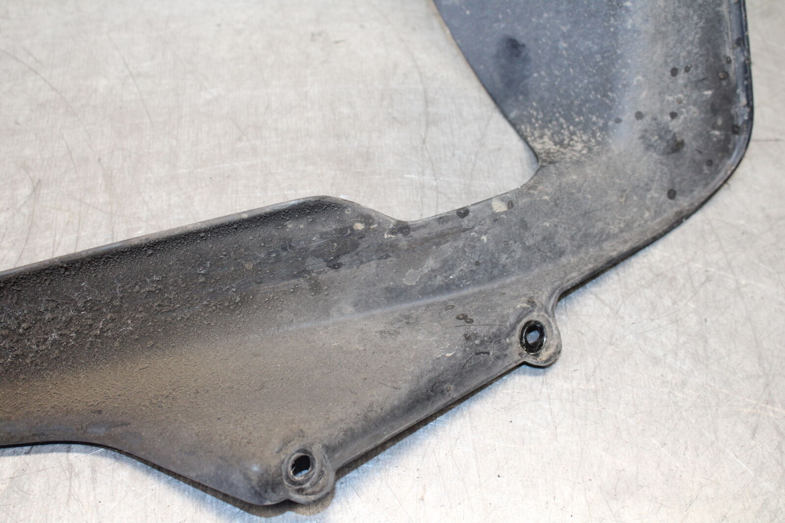 12-17 KAWASAKI ER-6N Z650 REAR BACK DRIVE CHAIN GUARD COVER SHIELD BB709