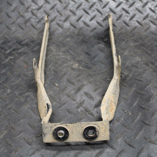 78 SUZUKI GS550E REAR BACK FENDER MUD GUARD SUPPORT BB212