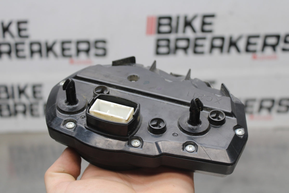 06-07 SUZUKI GSXR 600 11,551 km GAUGES DISPLAY CLUSTER SPEEDOMETER TACH BB836-B