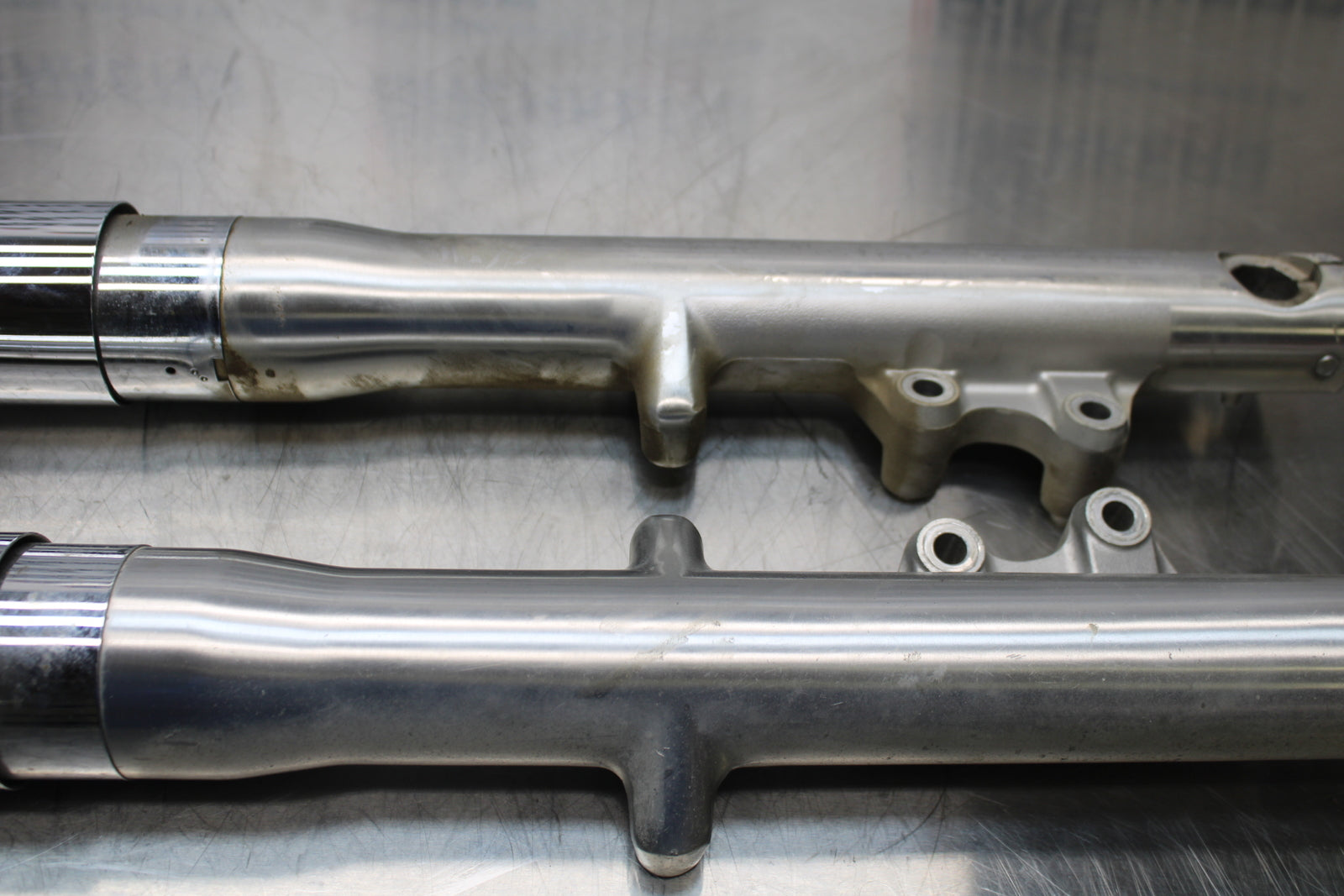 04 SUZUKI INTRUDER 800 FRONT FORKS SHOCK SUSPENSION SET PAIR BB758