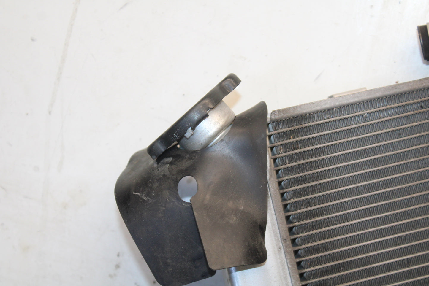 09-12 KAWASAKI NINJA ZX6R ENGINE RADIATOR MOTOR COOLER COOLING RADIATER BB698