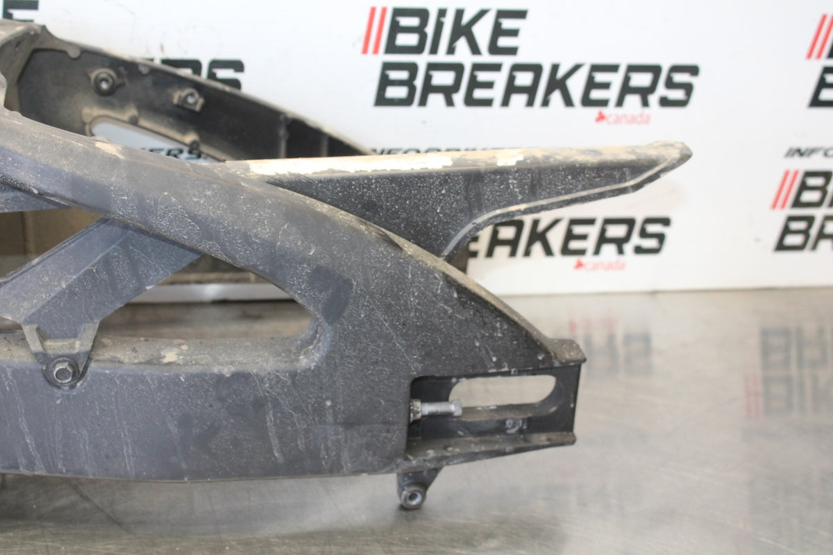 06-07 SUZUKI GSXR 600 REAR SWINGARM BACK SUSPENSION SWING ARM BB863