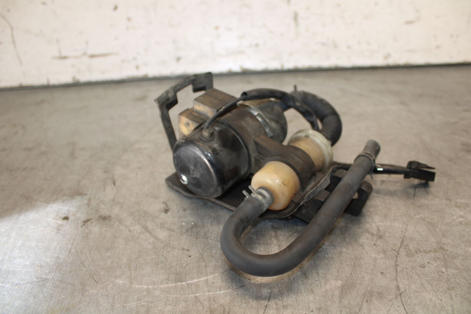 05-06 YAMAHA ROAD STAR XV1700A FUEL GAS PUMP BB703