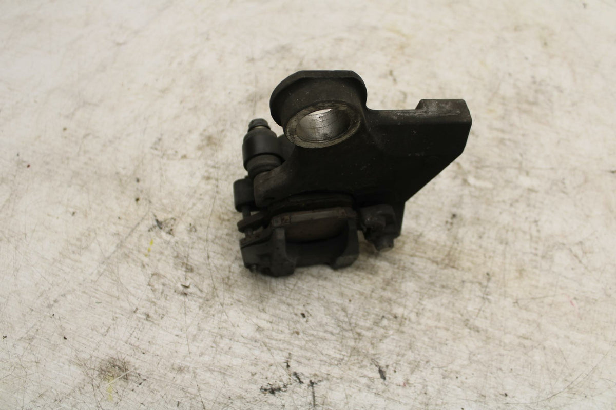 08-16 YAMAHA YZF R6 REAR BACK BRAKE CALIPER W MOUNT BRACKET BB365