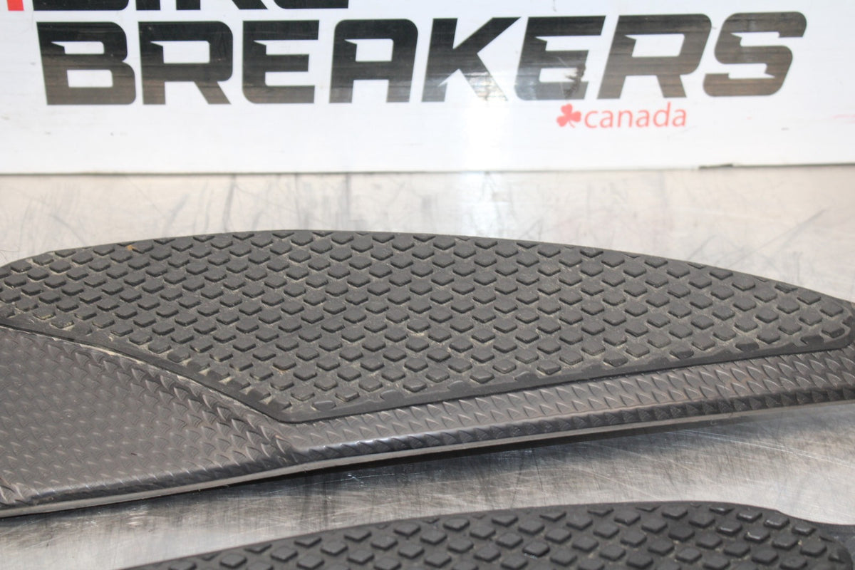 07-08 YAMAHA YZF R1 RIGHT LEFT GAS FUEL TANK PANELS COVERS TRIM SET COWLS  BB771