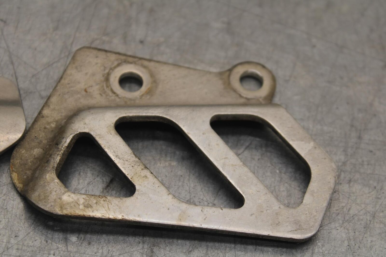 1988 Yamaha FZ600 LEFT RIGHT REARSET REAR SET HEEL GUARD COVER  BB601