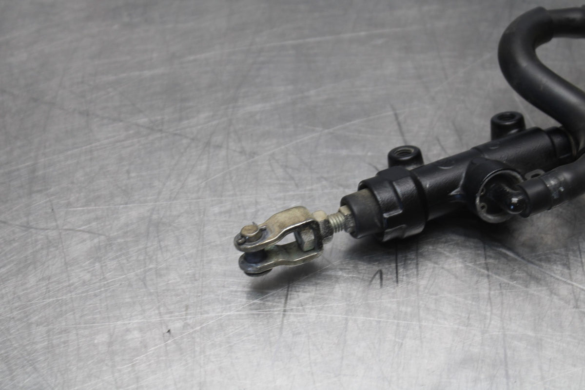 08 KAWASAKI NINJA ZX10R REAR BACK BRAKE MASTER CYLINDER W RESERVOIR BB902