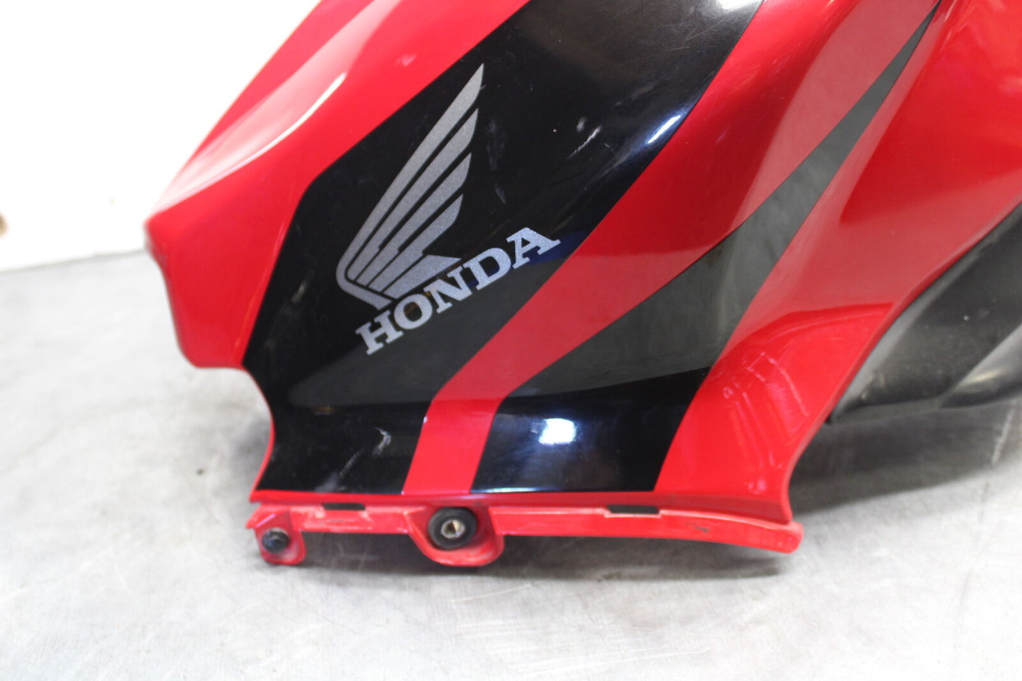 07-12 HONDA CBR600RR GAS TANK FUEL CELL COVER FAIRING COWL BB672