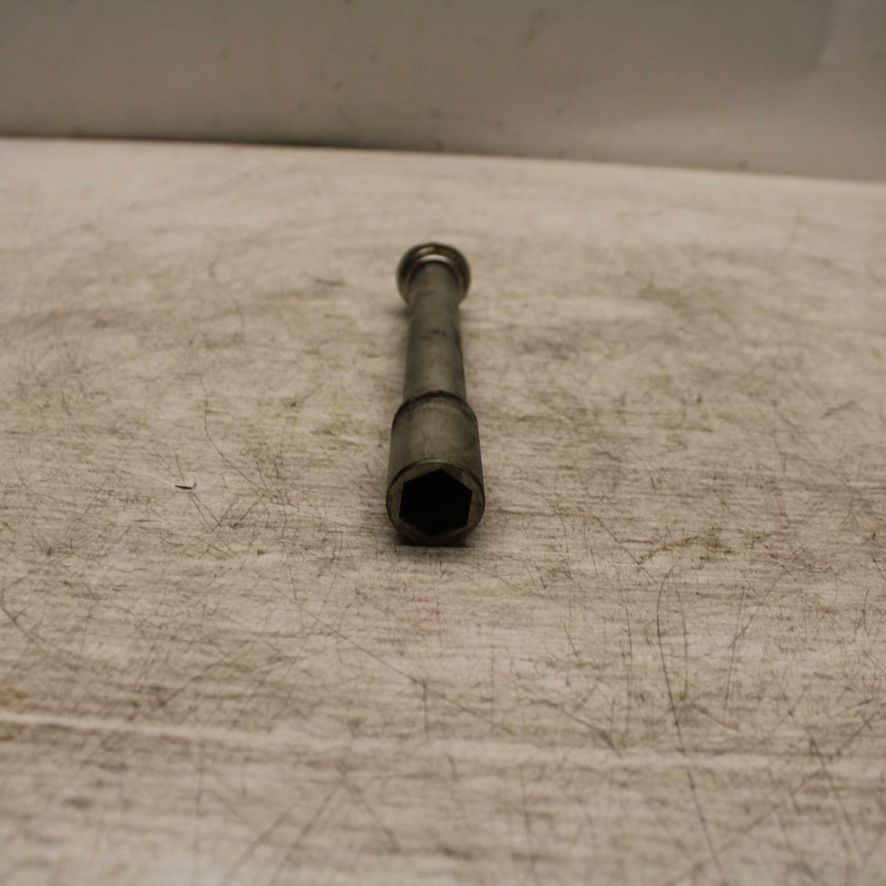 11-19 SUZUKI GSXR600 FRONT WHEEL RIM AXLE PIVOT BOLT BB371