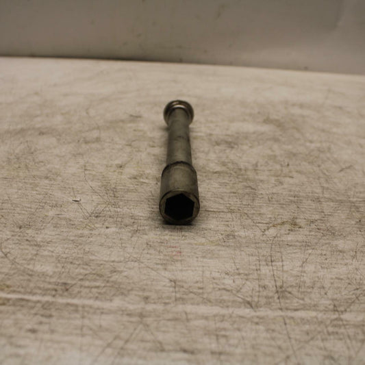 11-19 SUZUKI GSXR600 FRONT WHEEL RIM AXLE PIVOT BOLT BB371