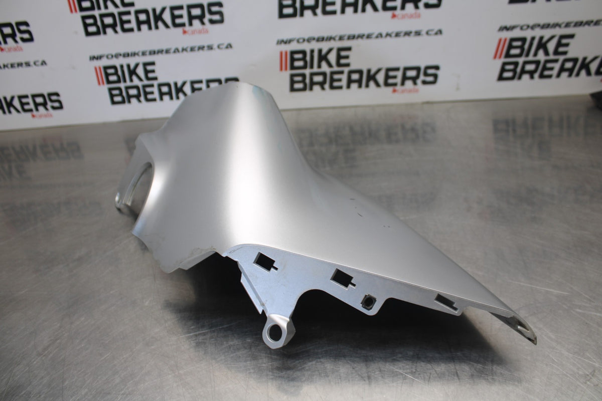 18-22 HUSQVARNA VITPILEN 701 RIGHT GAS TANK FUEL CELL COVER FAIRING COWL BB198