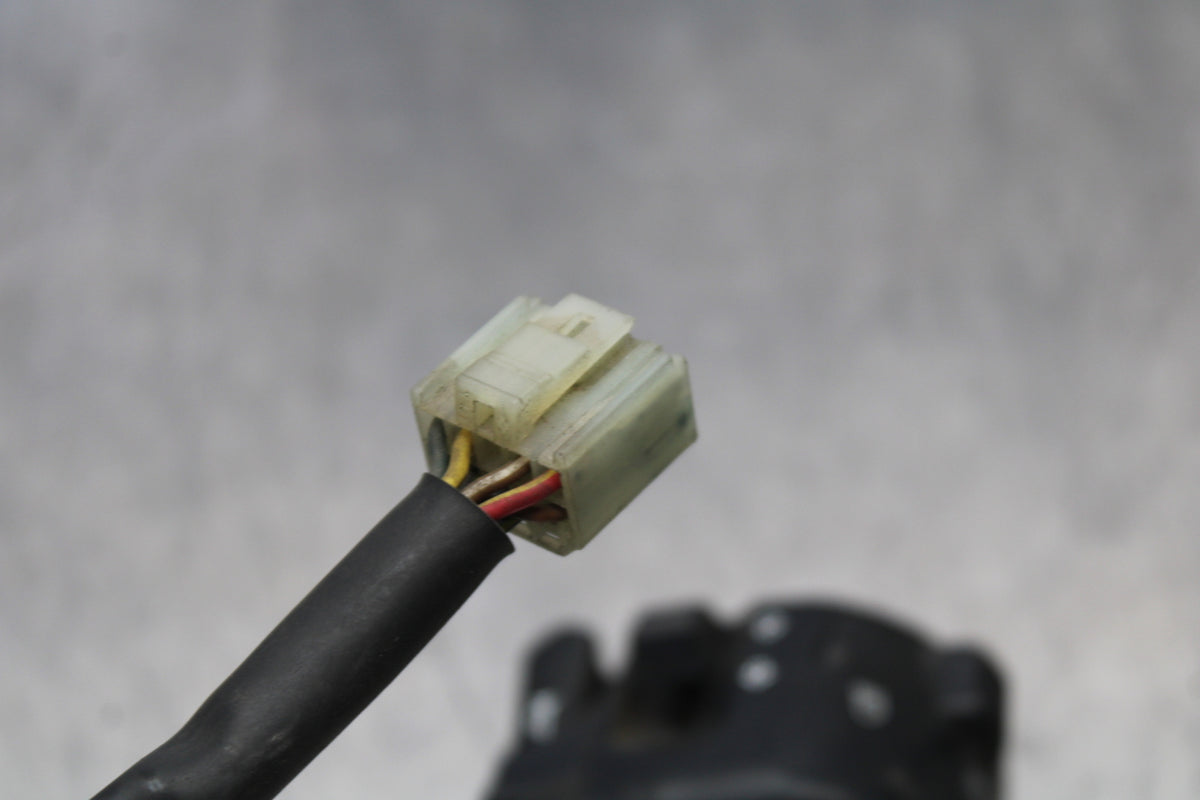 07-08 YAMAHA YZF R1 LEFT CLIP ON HANDLE HORN SIGNALS SWITCH SWITCHES BB160