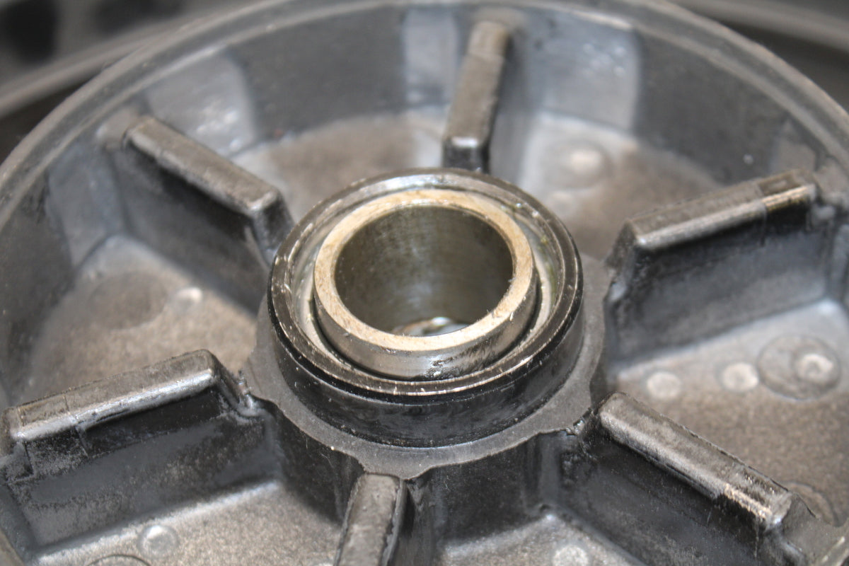 06 YAMAHA YZF R6 REAR WHEEL REAR RIM BB716