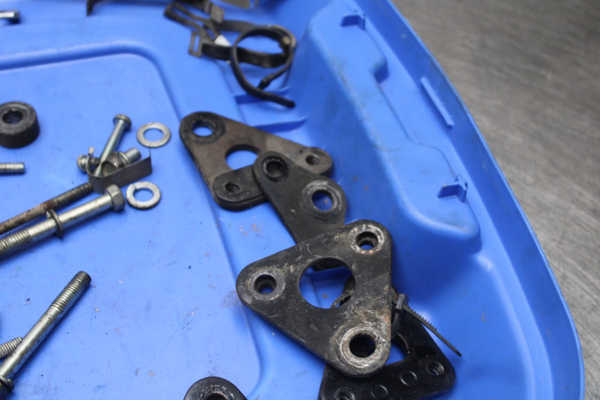 77 SUZUKI GS750 LEFTOVER MOUNTING BOLTS HARDWARE MOTOR SCREWS BB779