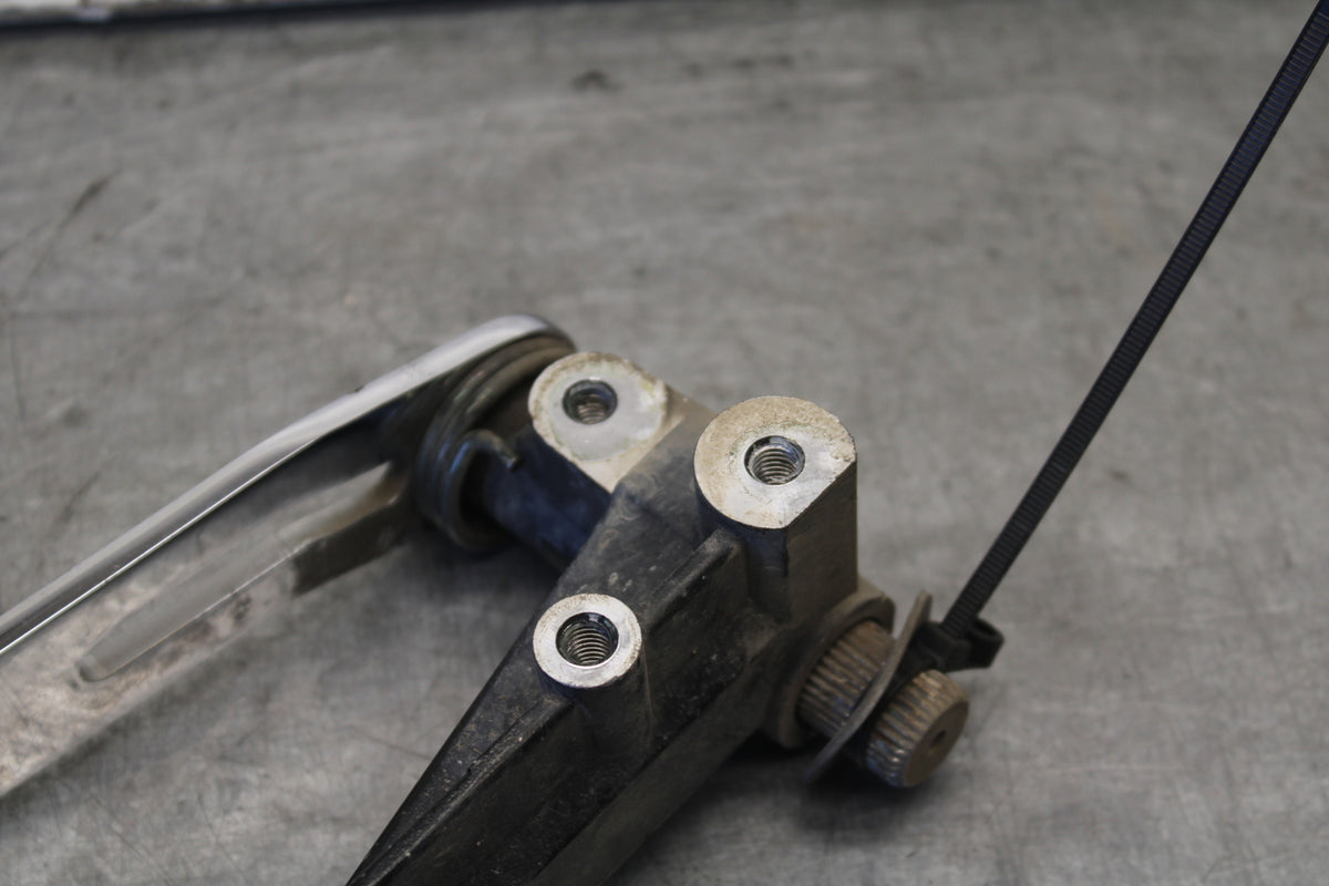 05-06 YAMAHA ROYAL STAR RIGHT REARSET BRAKE FOOT PEDAL BB697