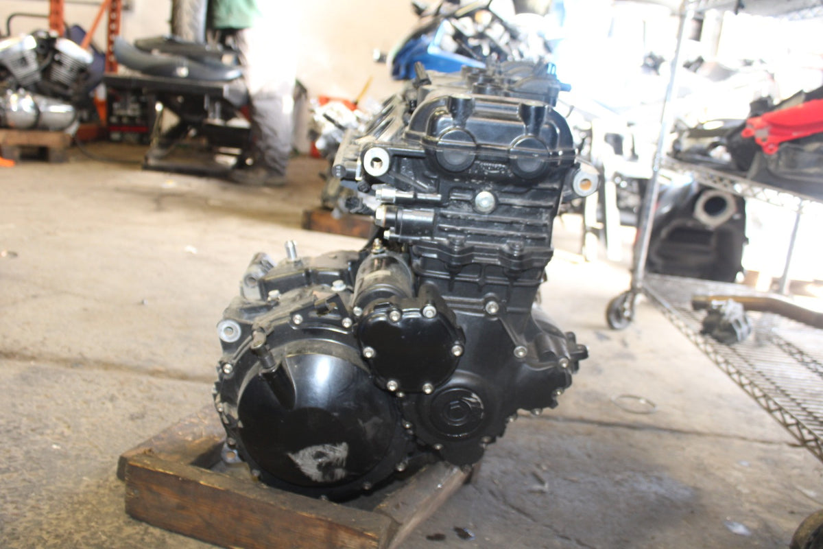 05-08 TRIUMPH SPEED TRIPLE 1050 ENGINE MOTOR BB933