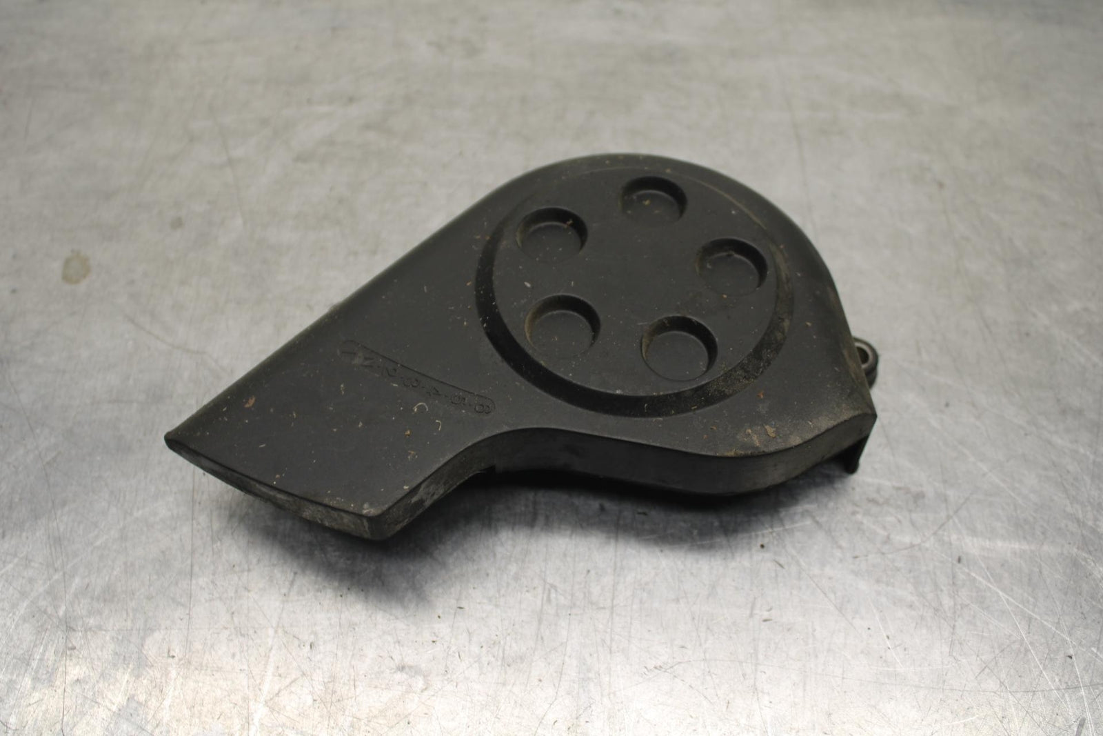 2004 Honda CBR600F4i ENGINE SPROCKET COVER BB606