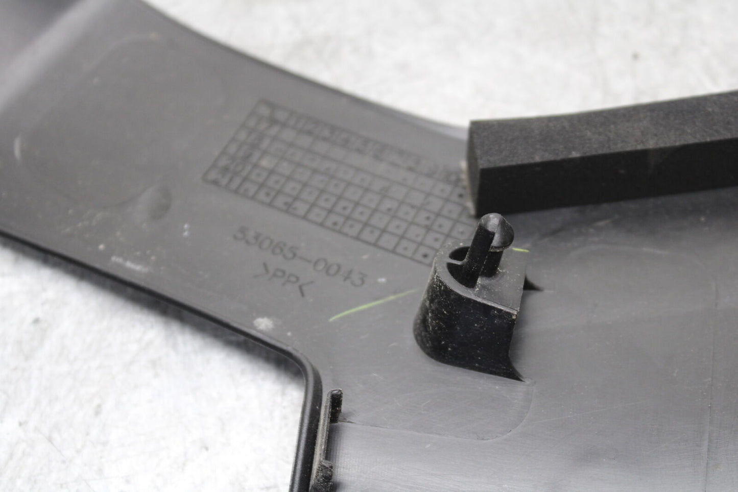 18-23 KAWASAKI NINJA 400 RIGHT LEFT FRONT SIDE SEAT PANELS TRIMS FAIRINGS BB660