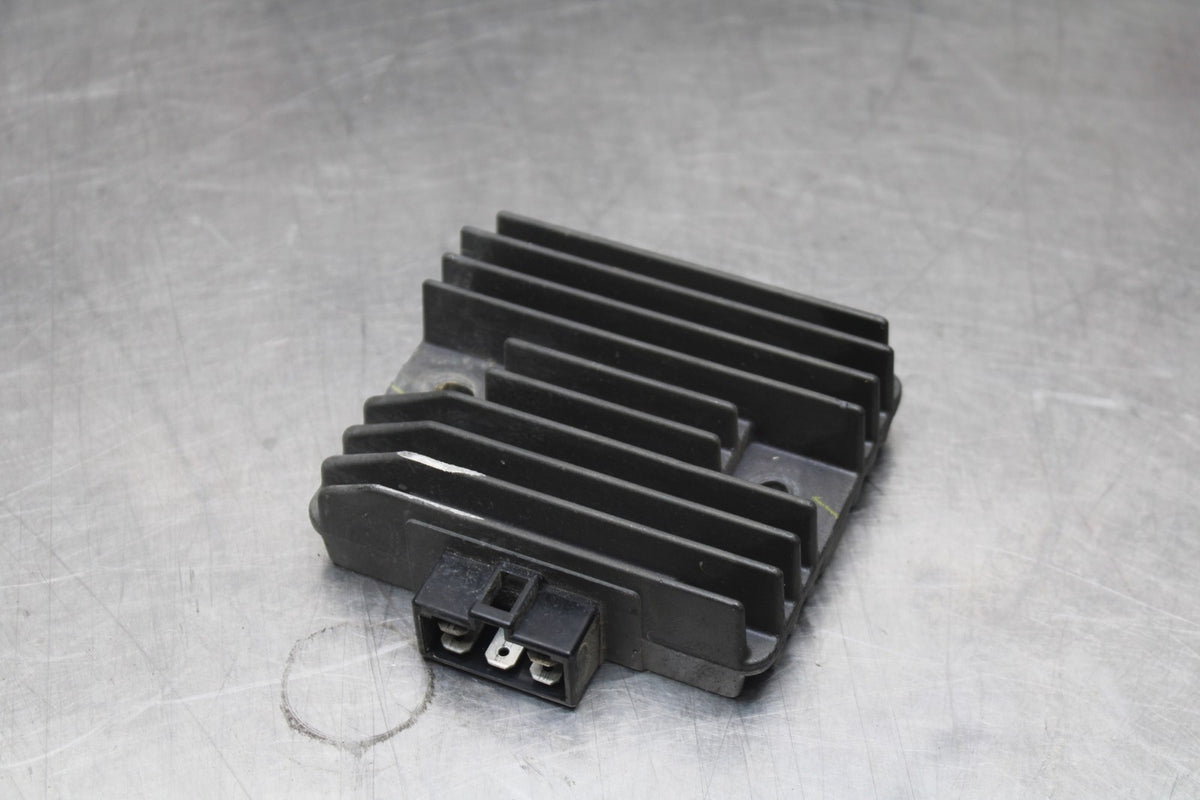 05 YAMAHA YZF R6 RECTIFIER VOLTAGE REGULATOR BB814