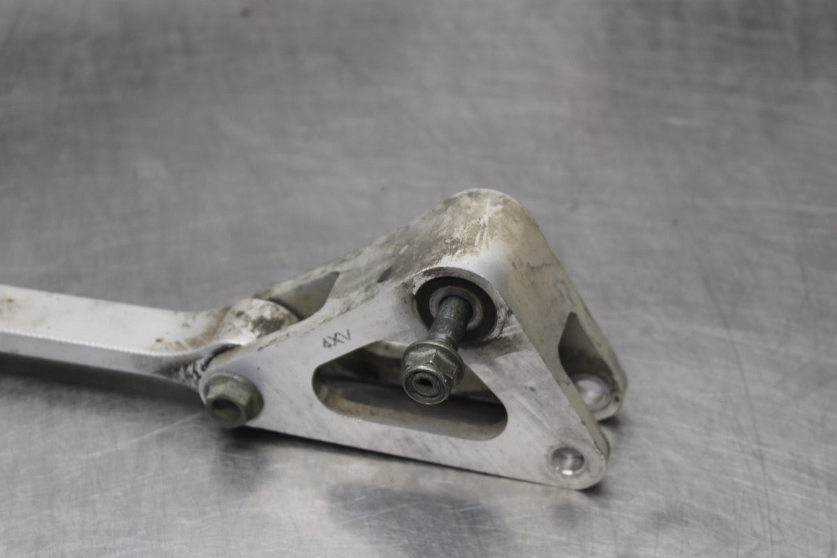03 YAMAHA YZF R1 REAR DOGBONE SHOCK LINKAGE LINK BB895