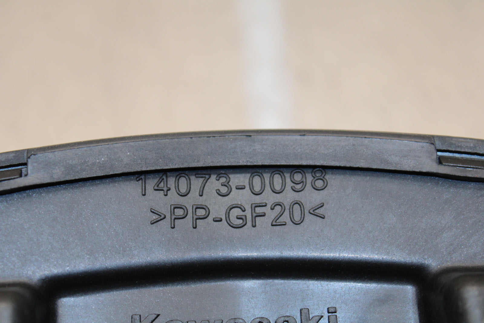 23-24 KAWASAKI NINJA ZX14R NEW!! AIR INTAKE GRILL BB141