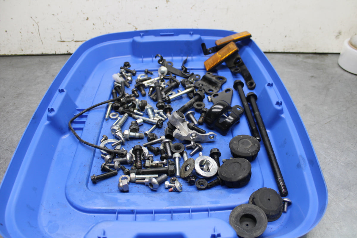 17-24 YAMAHA BOLT XVS950 MOUNTING BOLTS HARDWARE MOTOR SCREWS BB729