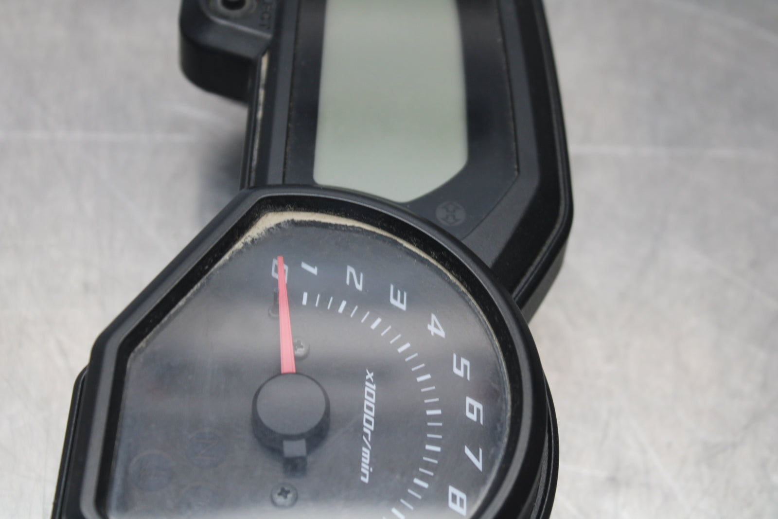 09-15 YAMAHA FZ6R SPEEDO TACH GAUGES CLUSTER SPEEDOMETER TACHOMETER BB161